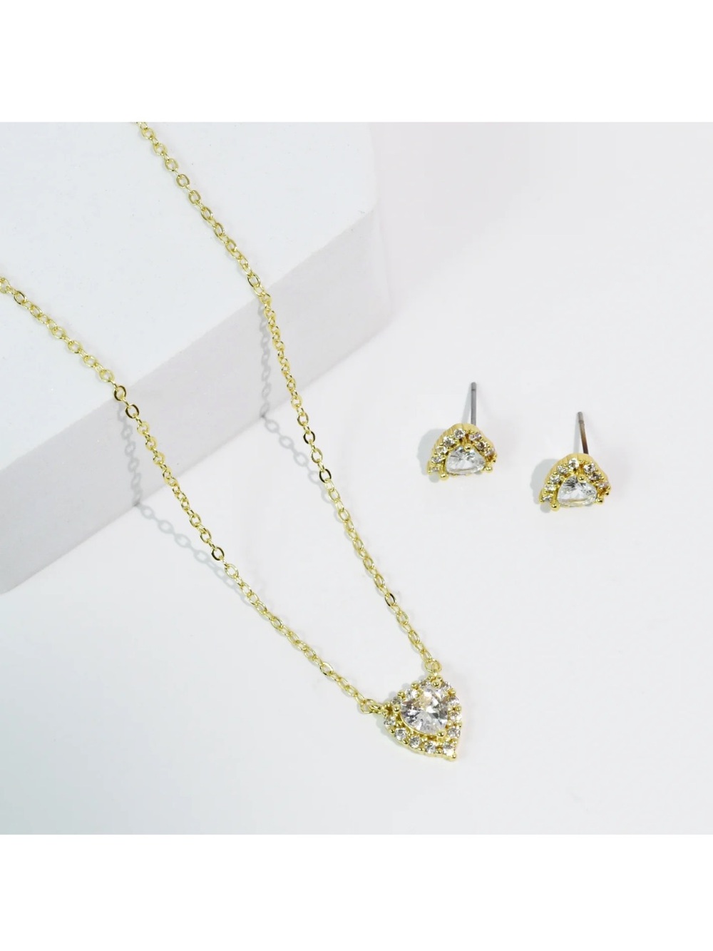 NEW Treasure Jewels Fovever Your Heart Gold set
